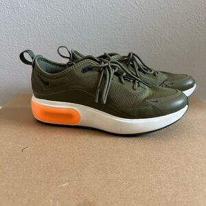 Nike Air Max Green Athletic Sneakers
